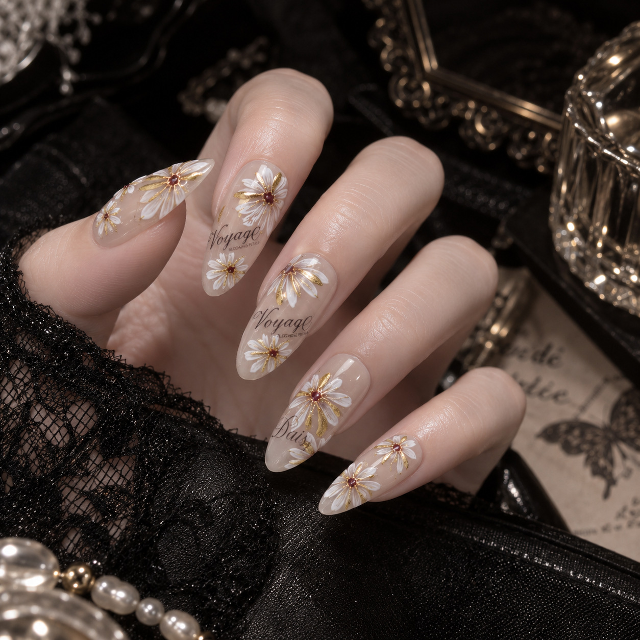 Autumn Floral Nail Stickers Wh - огляд і ціна Gold Foil Flakes